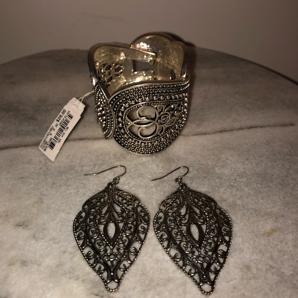 Style  Co Bracelet  Silver Tone Earrings